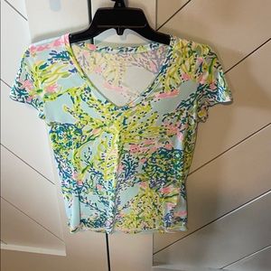 Lilly Pulitzer t shirt - size small